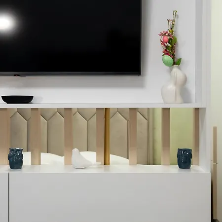 217 * Βουκουρέστι